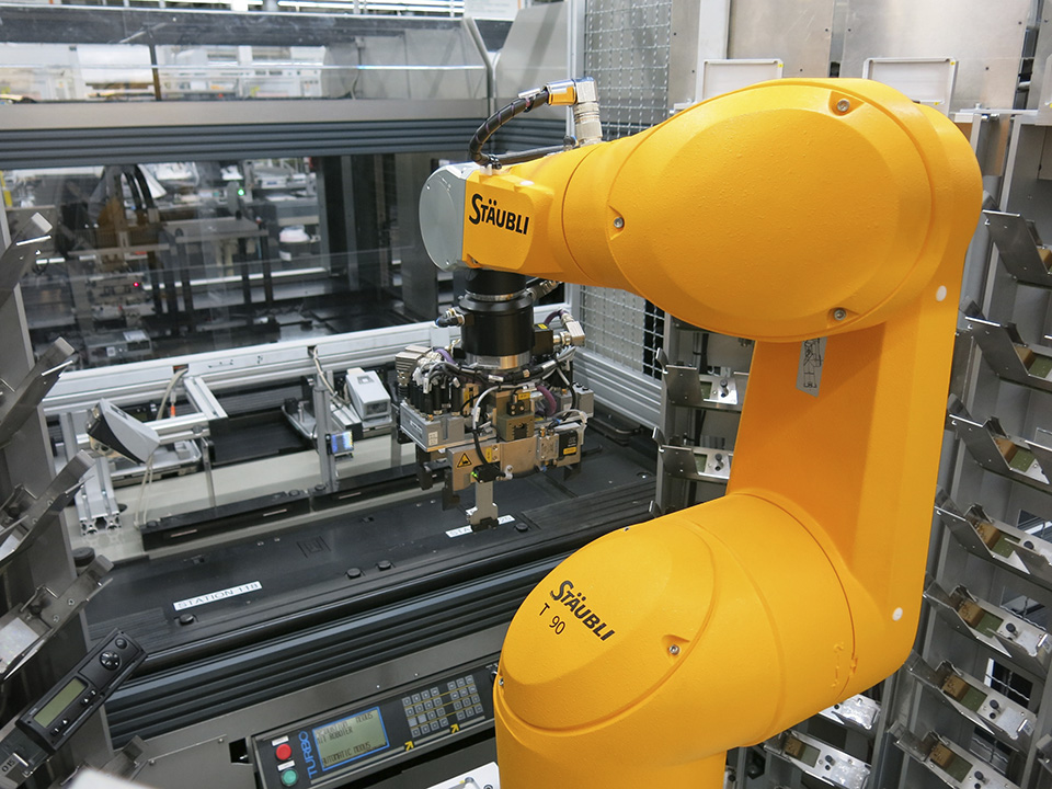 GEFASOFT Robotik und Handling Robotiklösung von GEFASOFT für automatisiertes Handling in der Fertigung